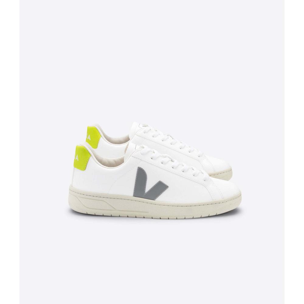 White/Grey/Green Men\'s Veja URCA CWL Sneakers | AU 317ILH